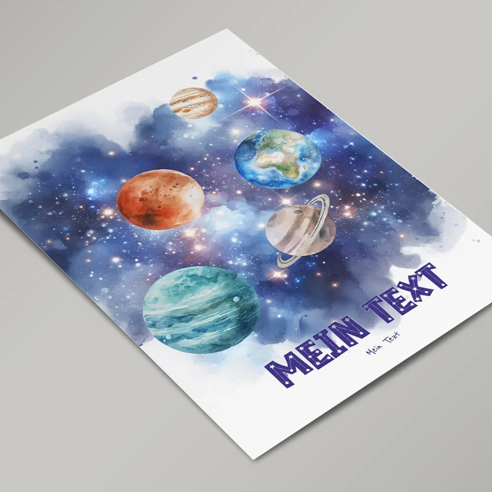 Personalisiertes-Kinderposter-mit-eigenem-Text-und-Planeten-Motiv-Hochformat-liegend