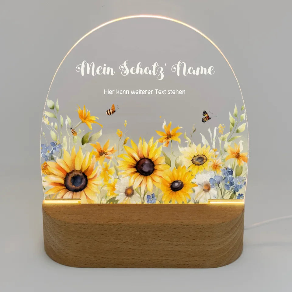 Personalisiertes-Nachtlicht-mit-eigenem-Text-und-sonnenblumen-Motiv-Licht-an-16,5x14,8x6cm